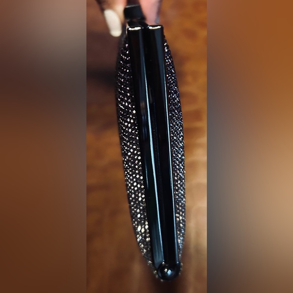 Elegant Black Ombré Crystal Clutch. NWT